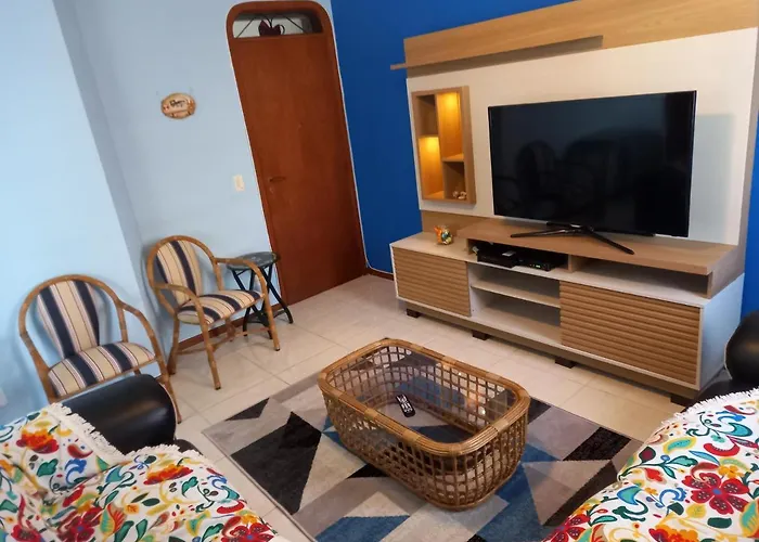 Apto 6 pessoas - Ar e Wi-Fi - praia da Enseada - Guarujá